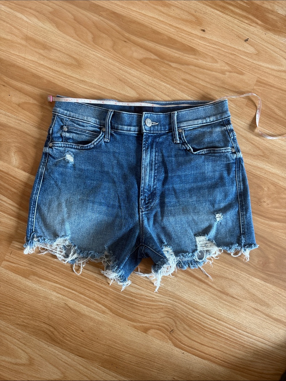 Mother High Waisted Rainbow Rascal Slit Chew Shorts in Learning To Hula - Sz 28